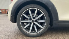 MINI Hatchback 2.0 Cooper S Exclusive II 3dr Auto Petrol Hatchback